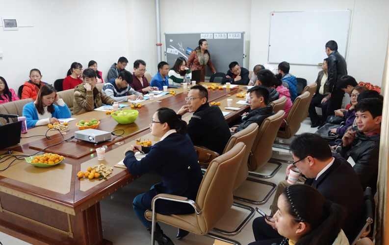 目前天度客戶沙龍已順利舉行4期，我們將一直秉承全公益、凈干貨、不推銷產(chǎn)品的理念，助力天度新老客戶開(kāi)展網(wǎng)絡(luò)營(yíng)銷和移動(dòng)互聯(lián)網(wǎng)營(yíng)銷。