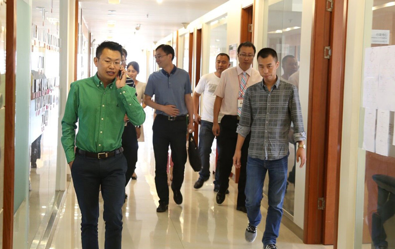 重慶天度網(wǎng)絡(luò)信息技術(shù)有限公司作為天度集團子公司，投資規(guī)模為1000萬元，其技術(shù)研發(fā)基地規(guī)模將達到200人左右